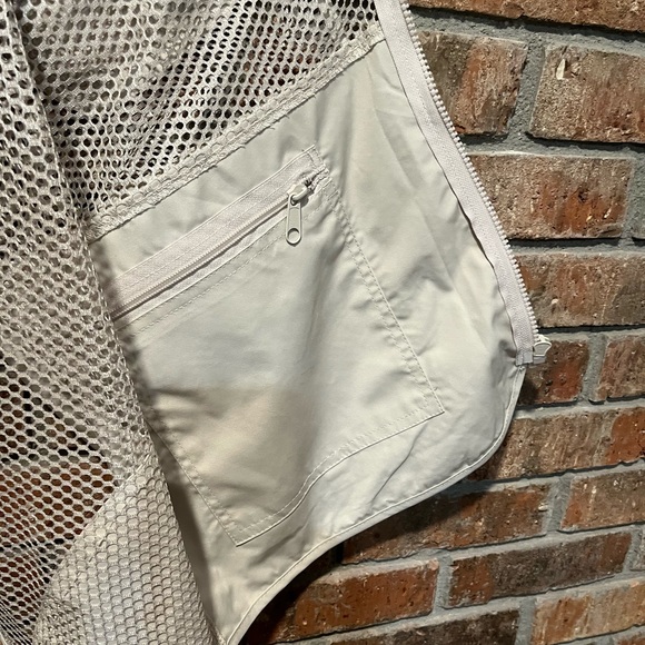 Vintage KAZAH Utility Cargo Vest. New with tags. - Picture 10 of 11